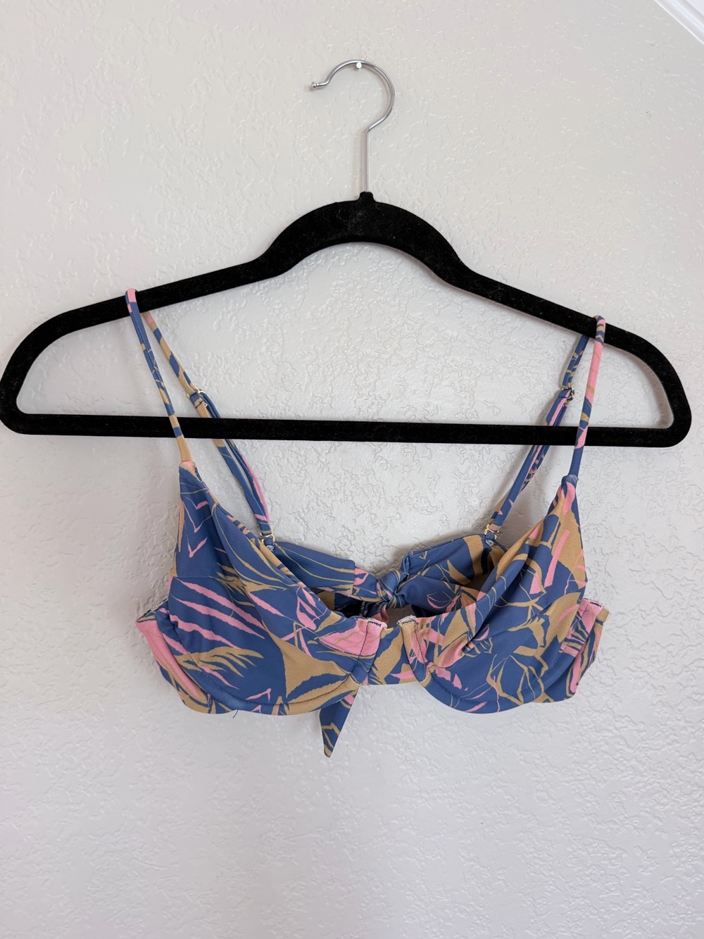 Skatie Tropical Print Underwire Bikini Top Blue Pink Size S